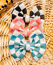 Load image into Gallery viewer, 5” Checkered Scuba Bows
